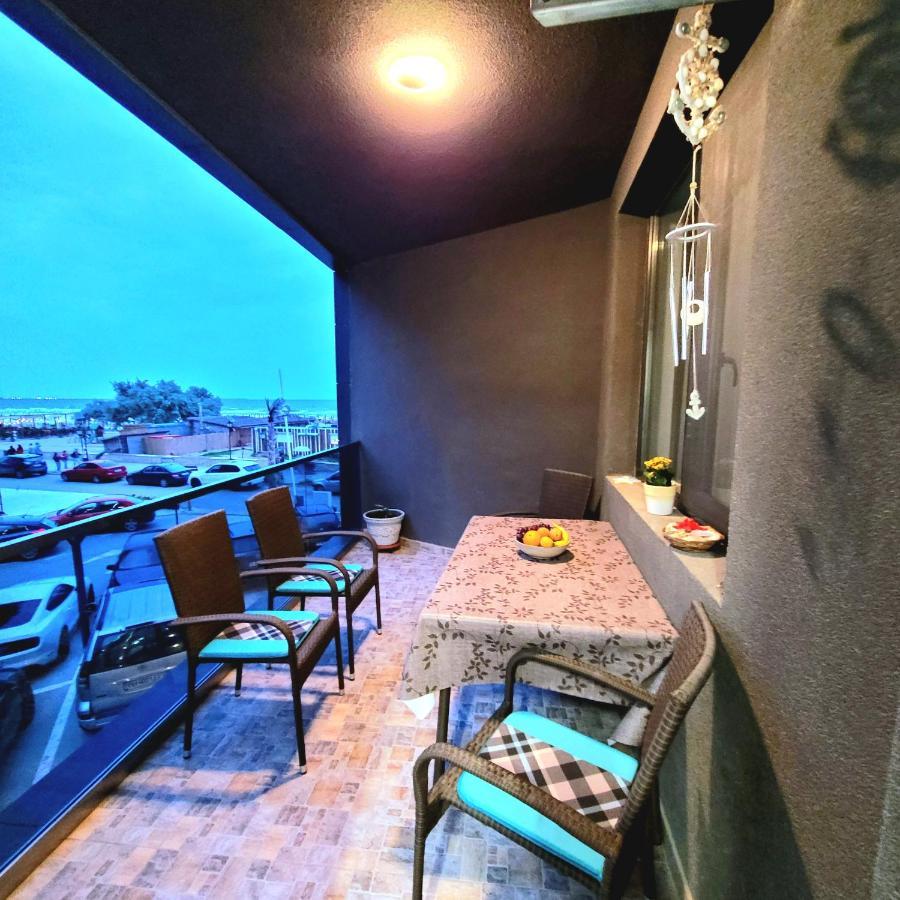 קונסטנצה Zen Garden Apartament De Lux Nou Pe Malul Marii מראה חיצוני תמונה